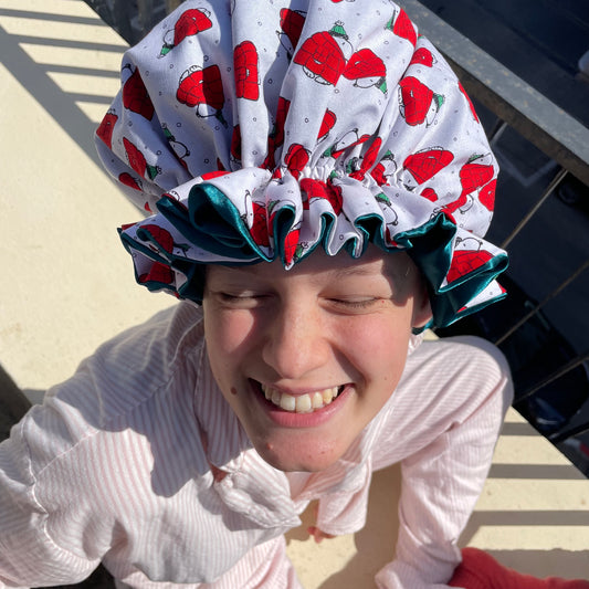 Puffy Snoopy Bonnet🧣